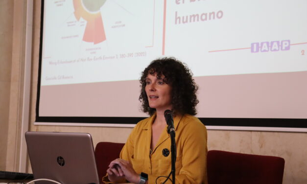 Conferencia Cambios climáticos pasados, su impacto en los ecosistemas y cómo informan de la emergencia climática actual. G. Gil