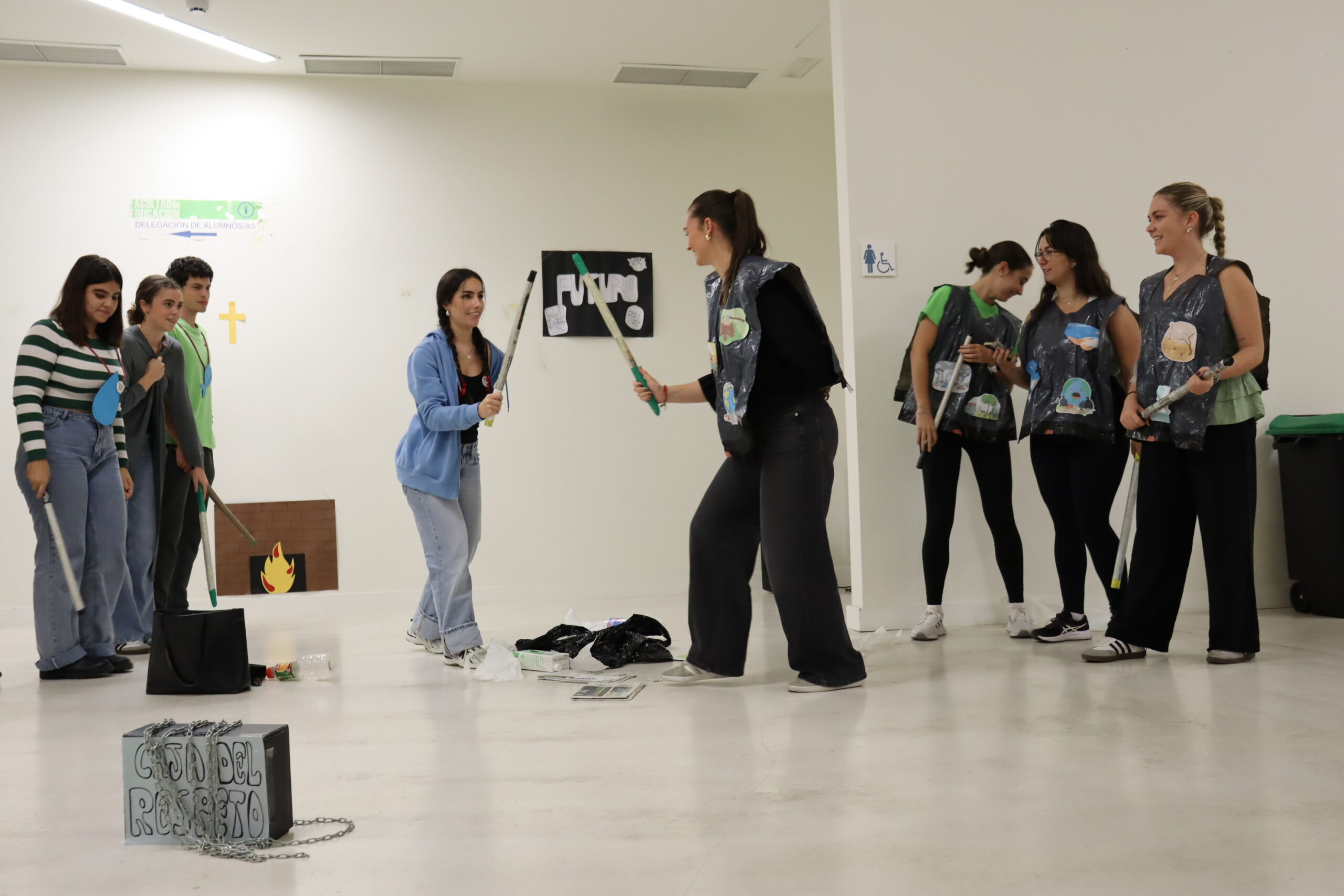 Esgrima escénica para concienciar sobre los desafíos que tenemos como sociedad frente al cambio climático